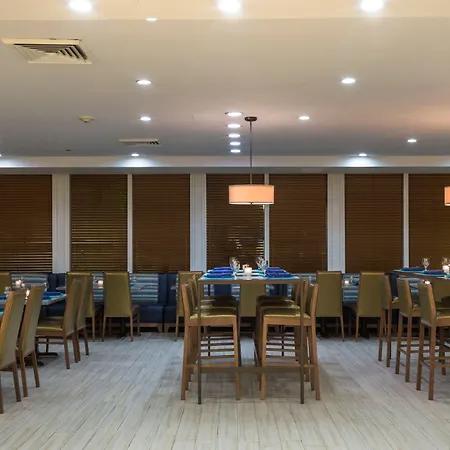 Best Western Plus Atlantic Beach Resort-3