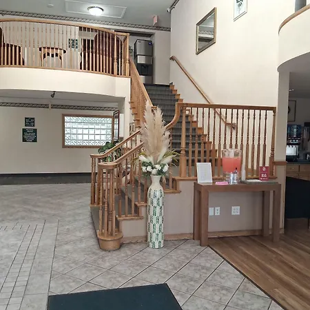Fairbridge Inn And Suites - Miles City-3