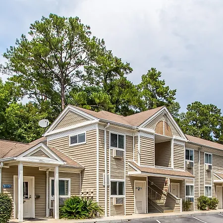 Suburban Extended Stay Abercorn-3