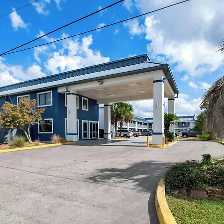 America'S Best Inn & Suites Gonzales-3