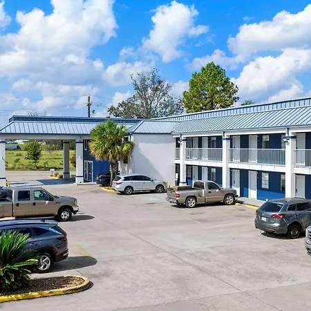 America'S Best Inn & Suites Gonzales-2