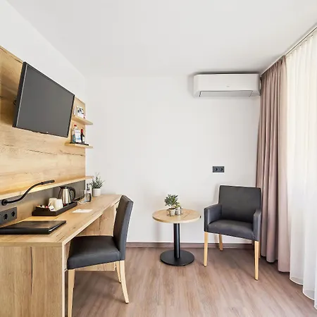 Best Western Hotel Favorit-2