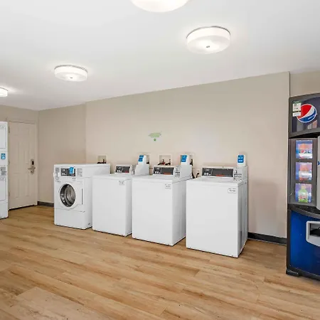 Extended Stay America Suites - Orlando - Convention Center - Universal Blvd-3