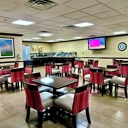 Comfort Suites Georgetown-3