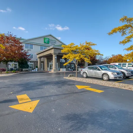 Holiday Inn Express Hotel & Suites Oshkosh - State Route 41 By Ihg-3