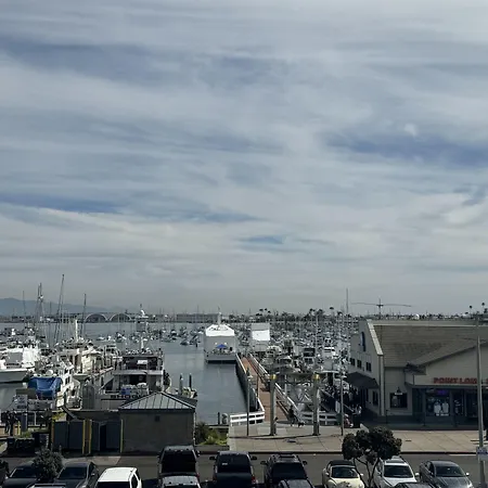 Ramada By Wyndham San Diego Airport-2