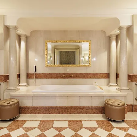 Independent - Grand Hotel Wien-2
