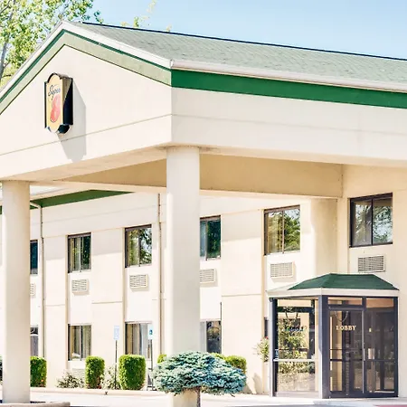 Super 8 By Wyndham Port Clinton-2