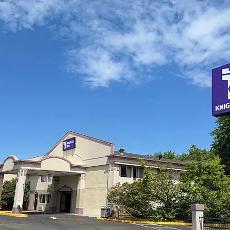 Knights Inn Hartford-2