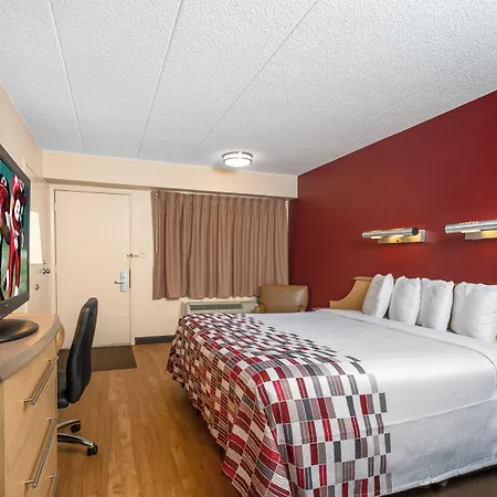 Red Roof Inn Cleveland - Mentor/ Willoughby-3