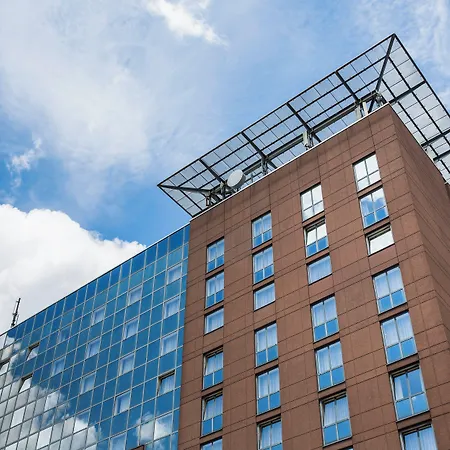 Hotel Freiburg City Center By Leonardo Hotels-3