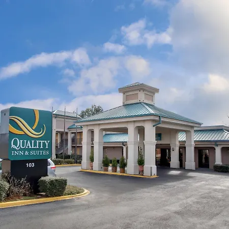 Quality Inn & Suites Clinton - Jackson West-2