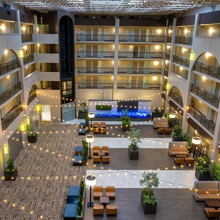 Embassy Suites By Hilton Seattle Bellevue-3