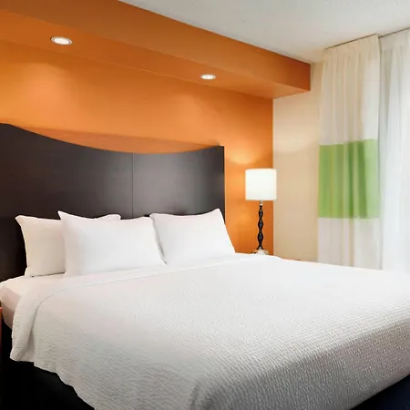 Fairfield Inn & Suites By Marriott Champaign-2