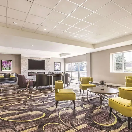 La Quinta By Wyndham Cincinnati Sharonville-2