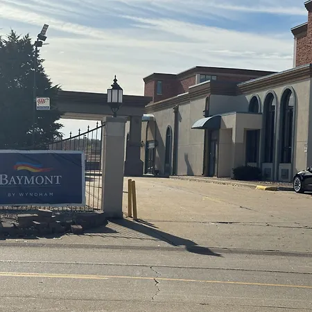 Days Inn & Suites By Wyndham Festus-3