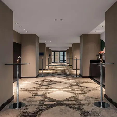 Hilton Vienna Waterfront-3