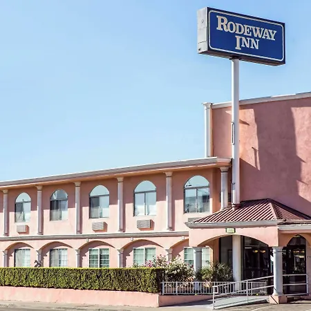 Rodeway Inn Near Melrose Ave-2