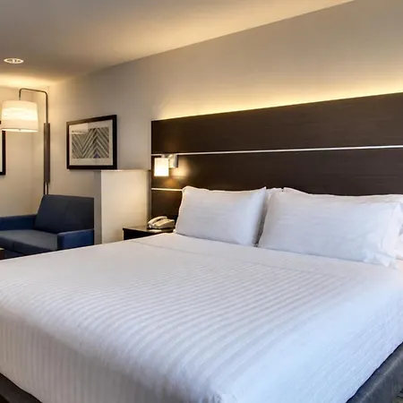 Holiday Inn Express Hotel & Suites Morris By Ihg-3