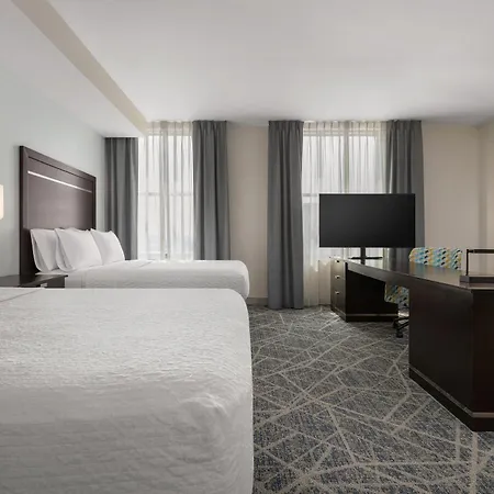 Hampton Inn And Suites Cincinnati - Downtown-3