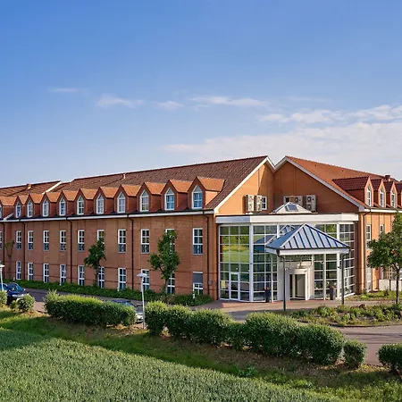 Courtyard By Marriott Magdeburg-2