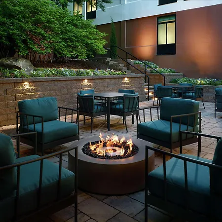 Hilton Garden Inn Atlanta-Buckhead-3