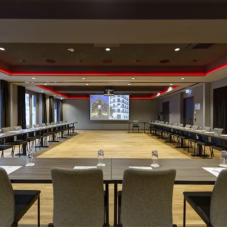 Qube Hotel Bahnstadt-2