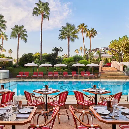 Hotel Barriere Le Majestic Cannes-3