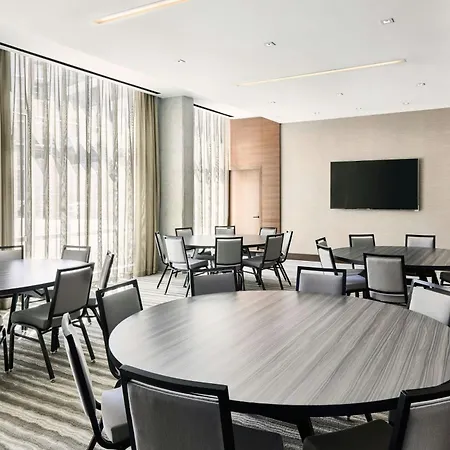 Ac Hotel By Marriott Phoenix Tempe/Downtown-2