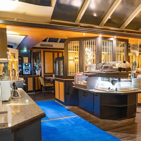 Avenue Hotel-2