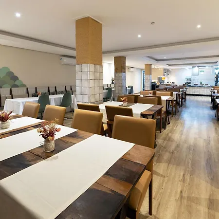 H Hotel-3