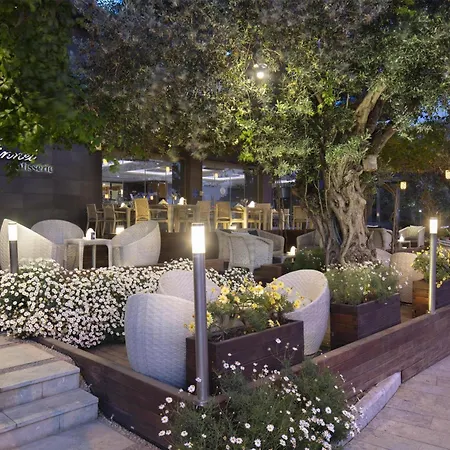 Doubletree By Hilton Kusadasi-2