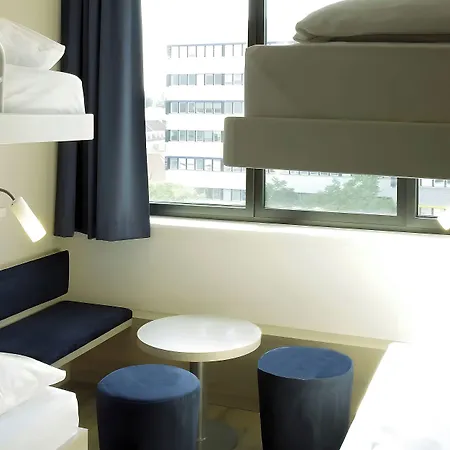Leonardo Smart Hotel Berlin Alexanderplatz-3
