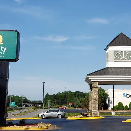 Quality Inn & Suites Lexington South-3