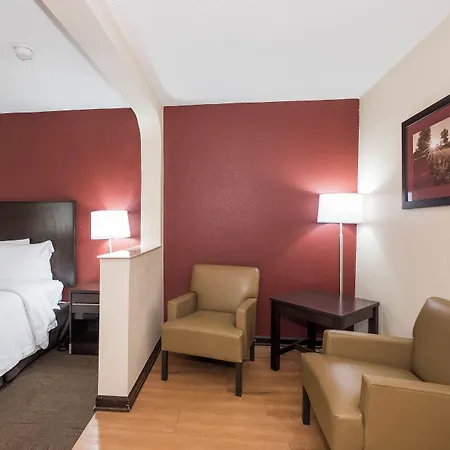 Red Roof Inn Plus+ & Suites Opelika-2