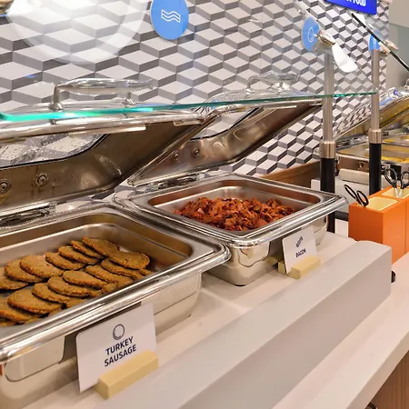 Holiday Inn Express Los Angeles Lax Airport By Ihg-3