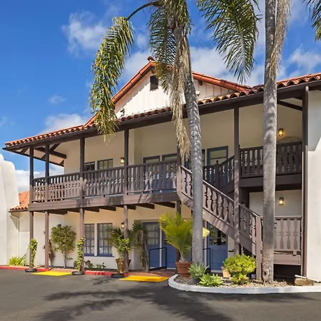 Found Hotels, Santa Barbara, Series By Marriott-3