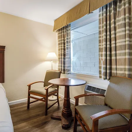 Oceanus Motel - Rehoboth Beach-3