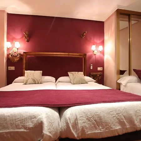 Hostal Goya Suites-3