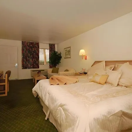 Windemere Hotel & Conference Center-3