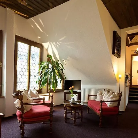Hotel und Weinhaus Zum Krug-2