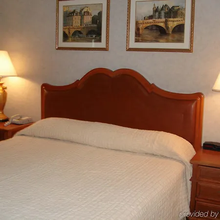 A Victory Inn & Suites - Muskegon-3