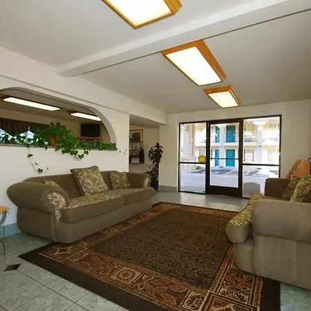 Cloverdale Wine Country Inn & Suites-3