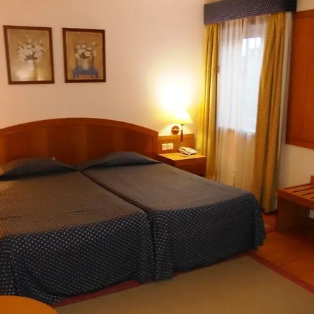Quality Inn Montalegre-2