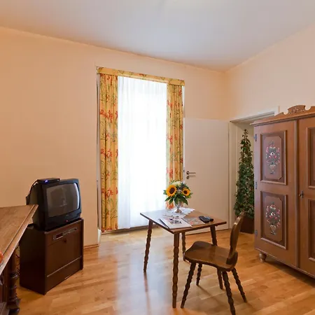 Hotel Zum Goldenen Loewen-3