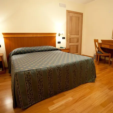 Albergo Lo Scrigno-3