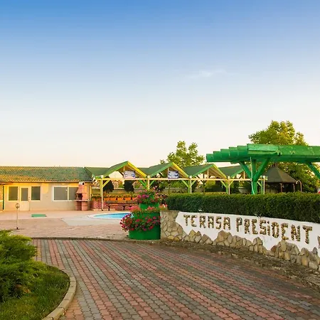 Hotel President-3