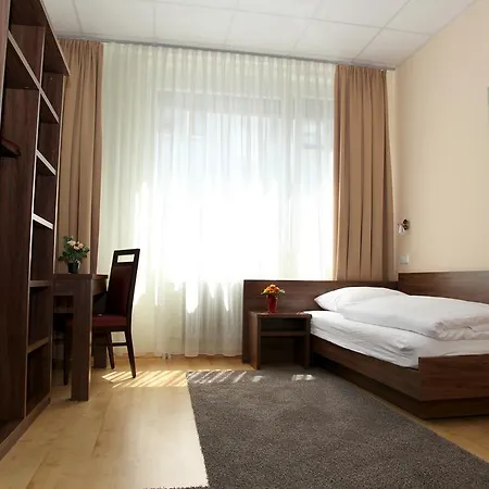 Hotel am Charlottenplatz-3