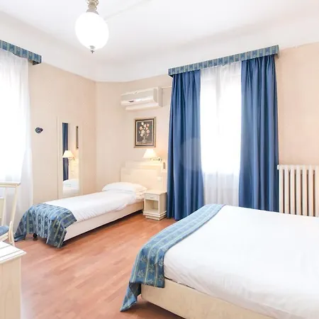 Hotel Centrale-3