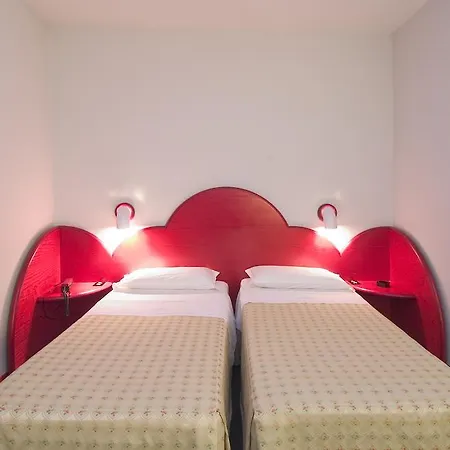 Marchi Hotel-3